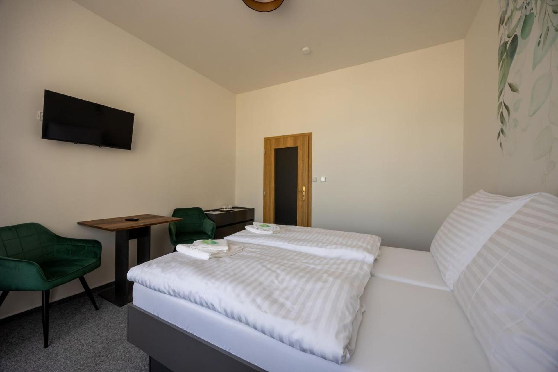 Hotel Tht Поличка Экстерьер фото