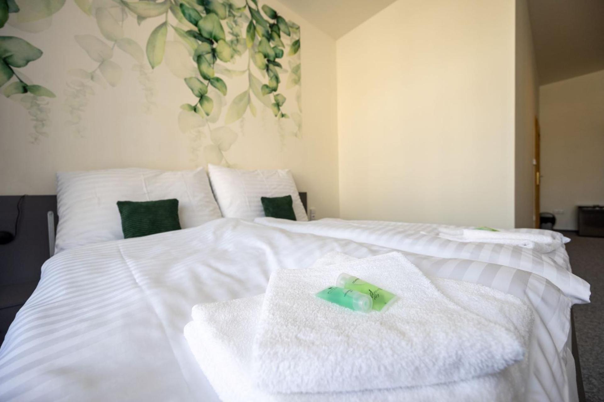 Hotel Tht Поличка Экстерьер фото