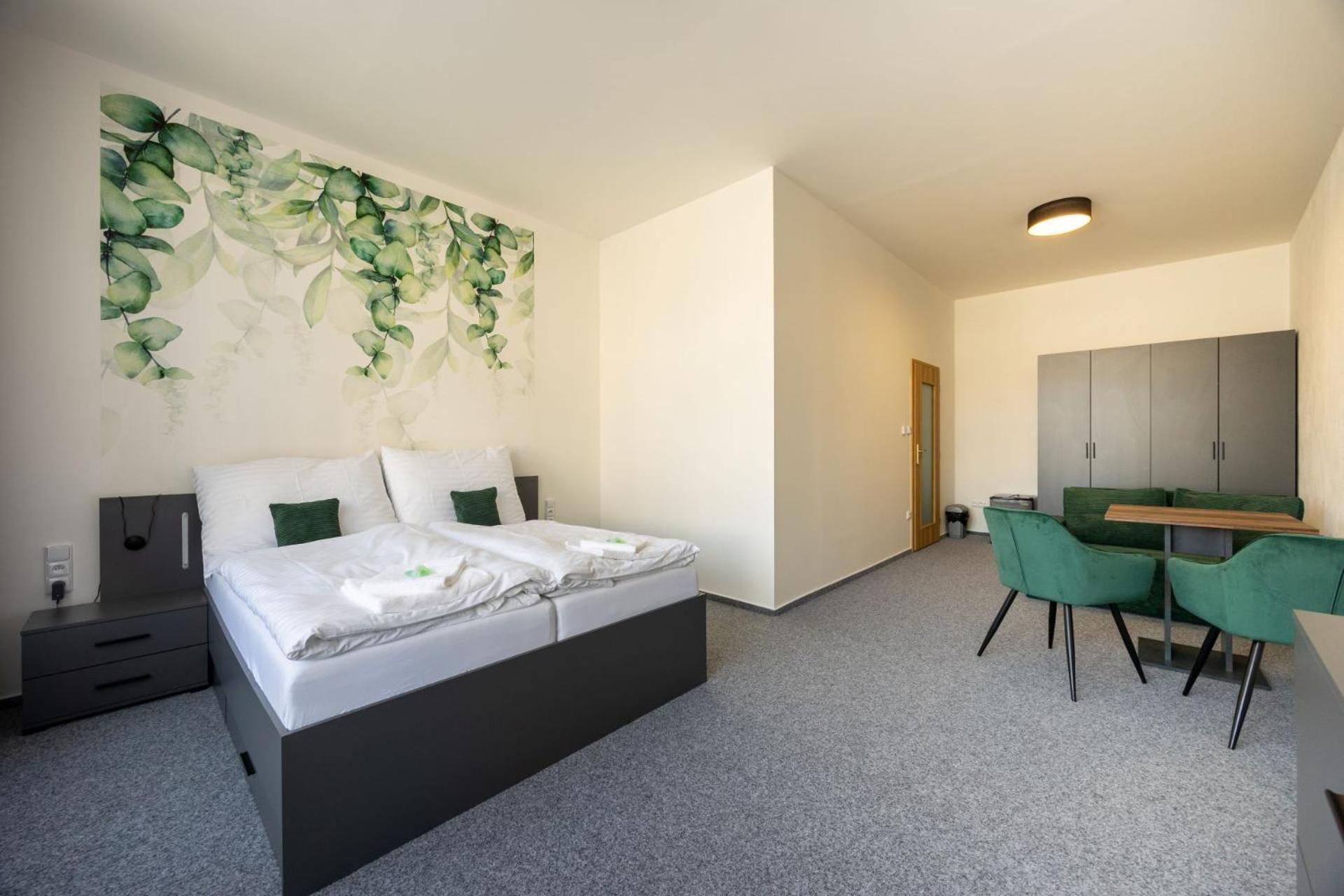 Hotel Tht Поличка Экстерьер фото