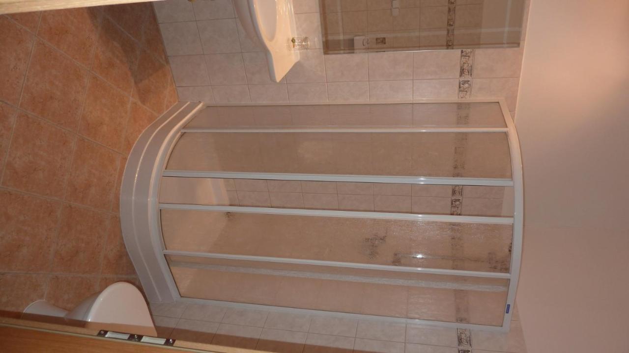 Hotel Tht Поличка Номер фото